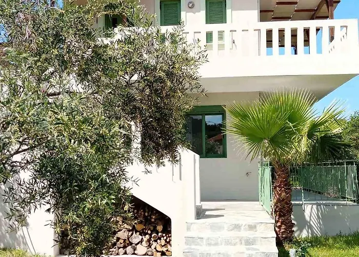 Apartment Boucamvillia's Luxury House